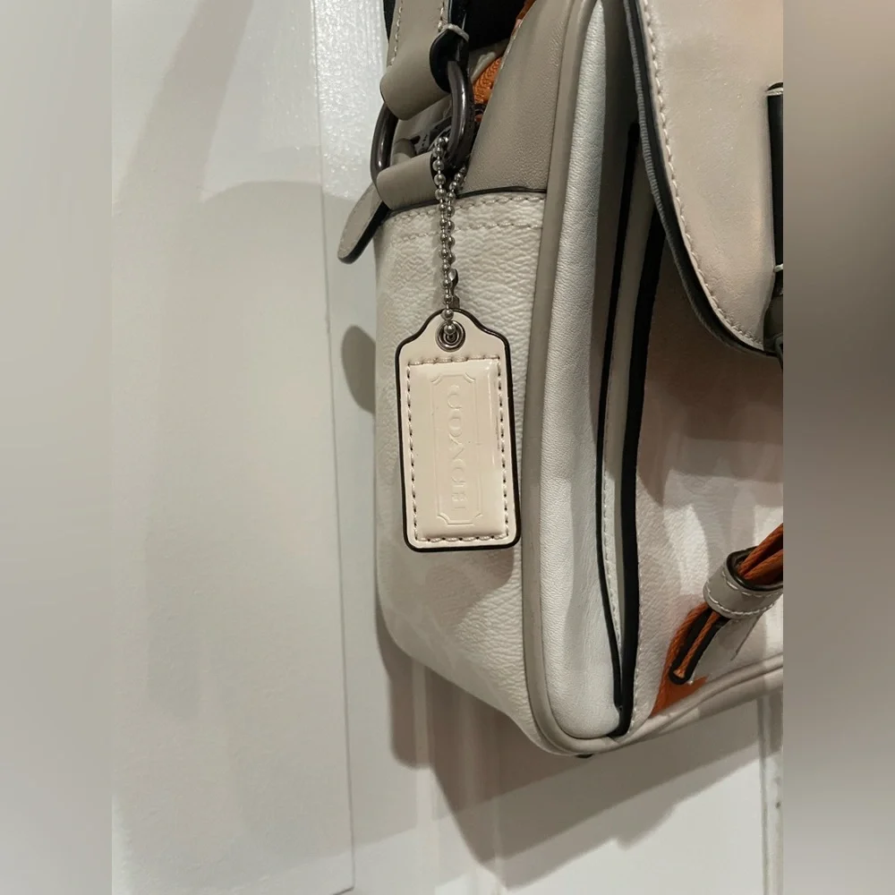 Coach Beige and Orange Messenger Bag - Picture 5 of 10